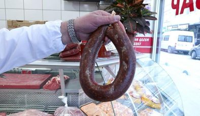 ‘3 kangalı 150 lira’ görüntüleri olay oldu! Sucukta inanılmaz hile ortaya çıktı