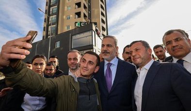 ‘Adana pırıl pırıl bir geleceğe yelken açacak’