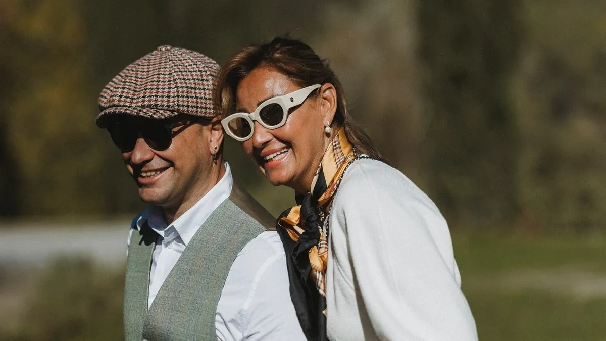 Pınar Altuğ ile Yağmur Atacan çifti Toskana pozları ile düşman çatlattı! Film sahnesi gibi karelere beğeni yağdı…