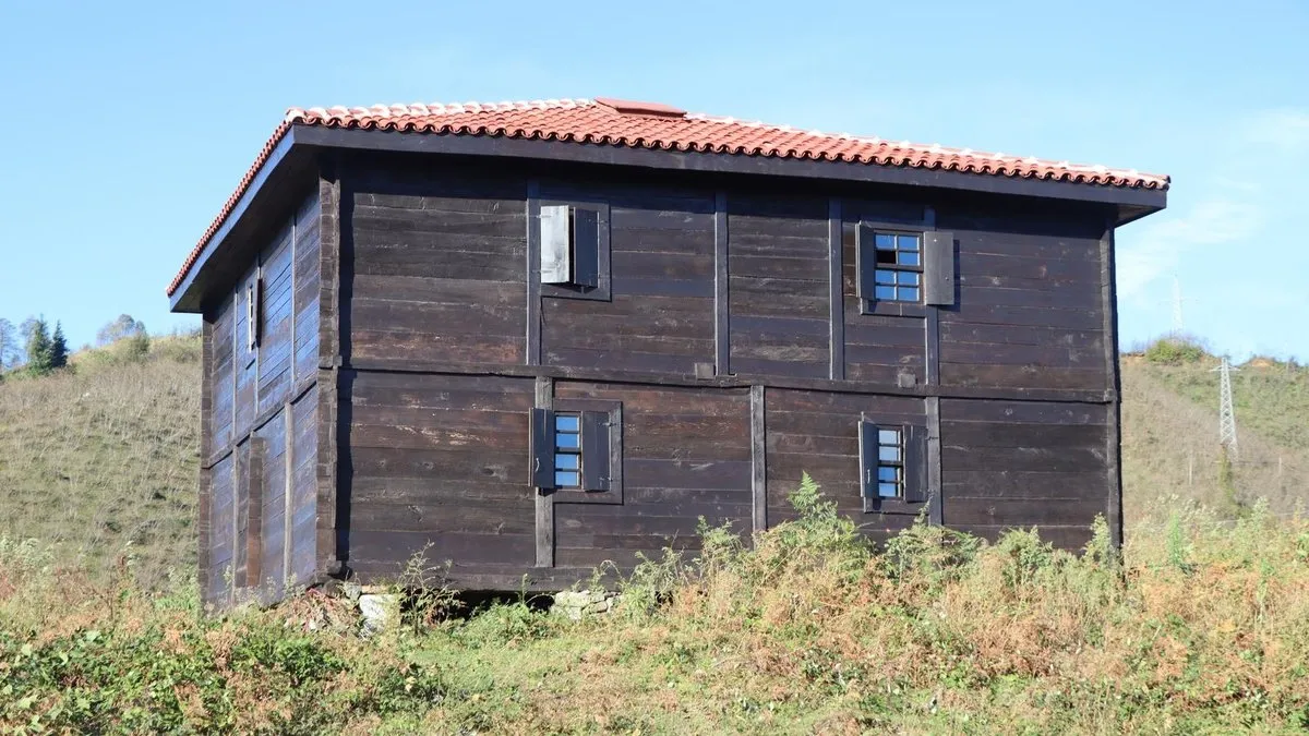 CHP’nin ‘cami’ yalanı patladı! ‘Çalındı’ dedikleri cami restore edilip ibadete açıldı